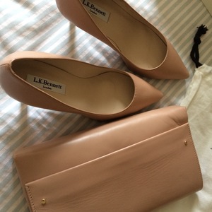 The Shopping Delusion